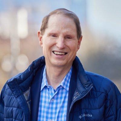 Wyden's call for action to protect Oregon TurboTax users